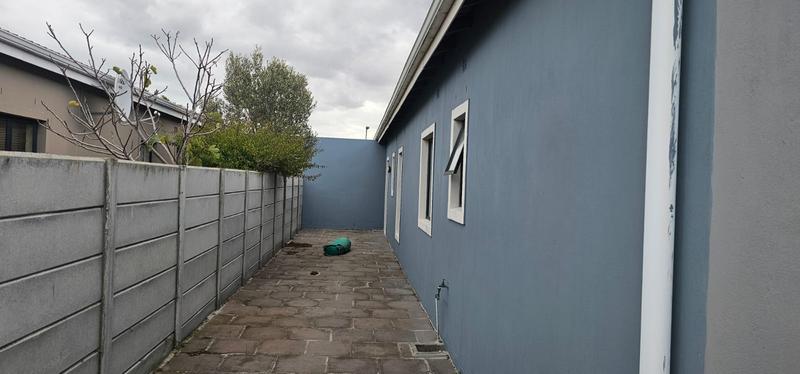 3 Bedroom Property for Sale in Sandown Western Cape